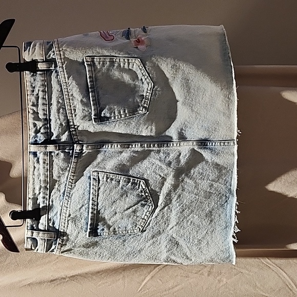 Denim mini skirt - Picture 2 of 5